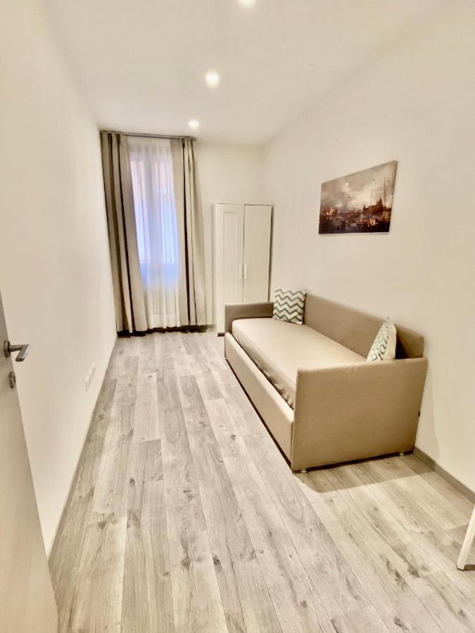 Two-Bedroom Apartment,967948387:JPEG