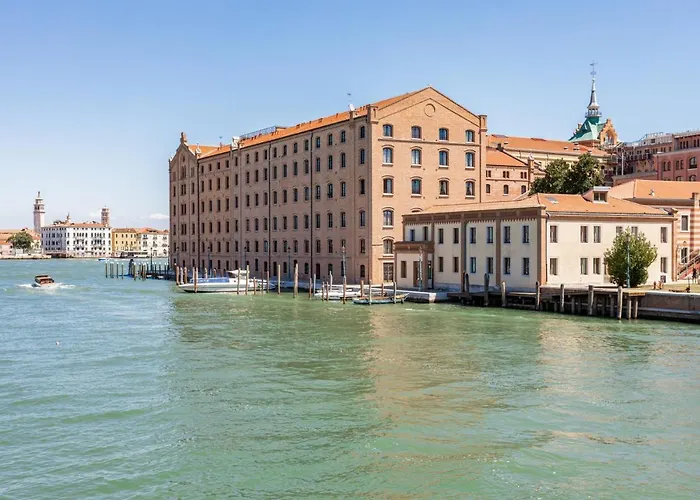 Guesthost - Molino Stucky Residence Suites II
